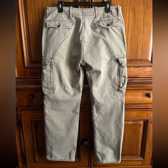 Levi’s beige cargo pants men’s size 34” - Picture 5 of 14